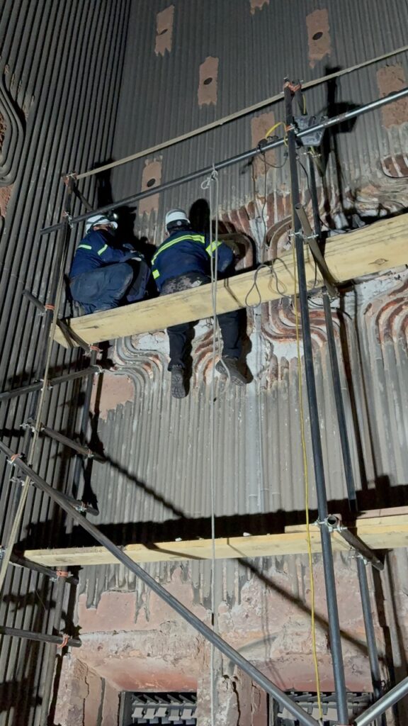 Reparación de refractario en sellos de alimentadores de bagazo